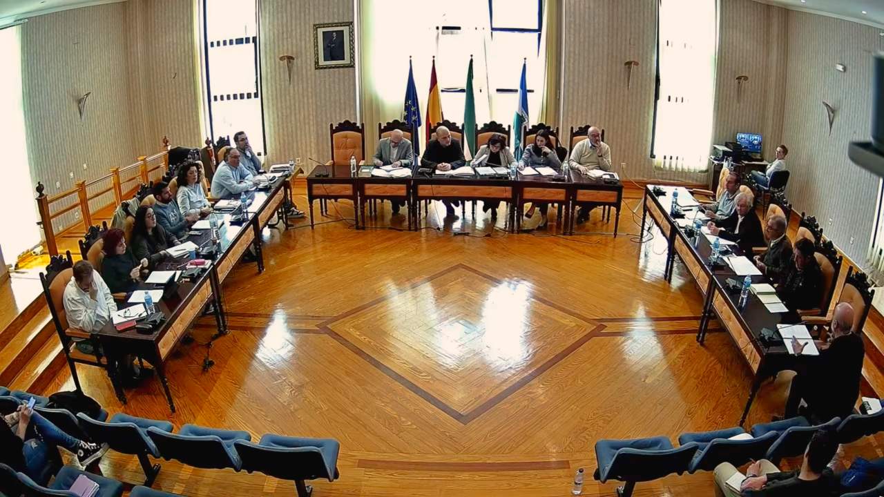 El pleno de Salobreña aprueba un cambio en el PFEA 2025 y un reconocimiento de crédito por valor de 480.000 euros